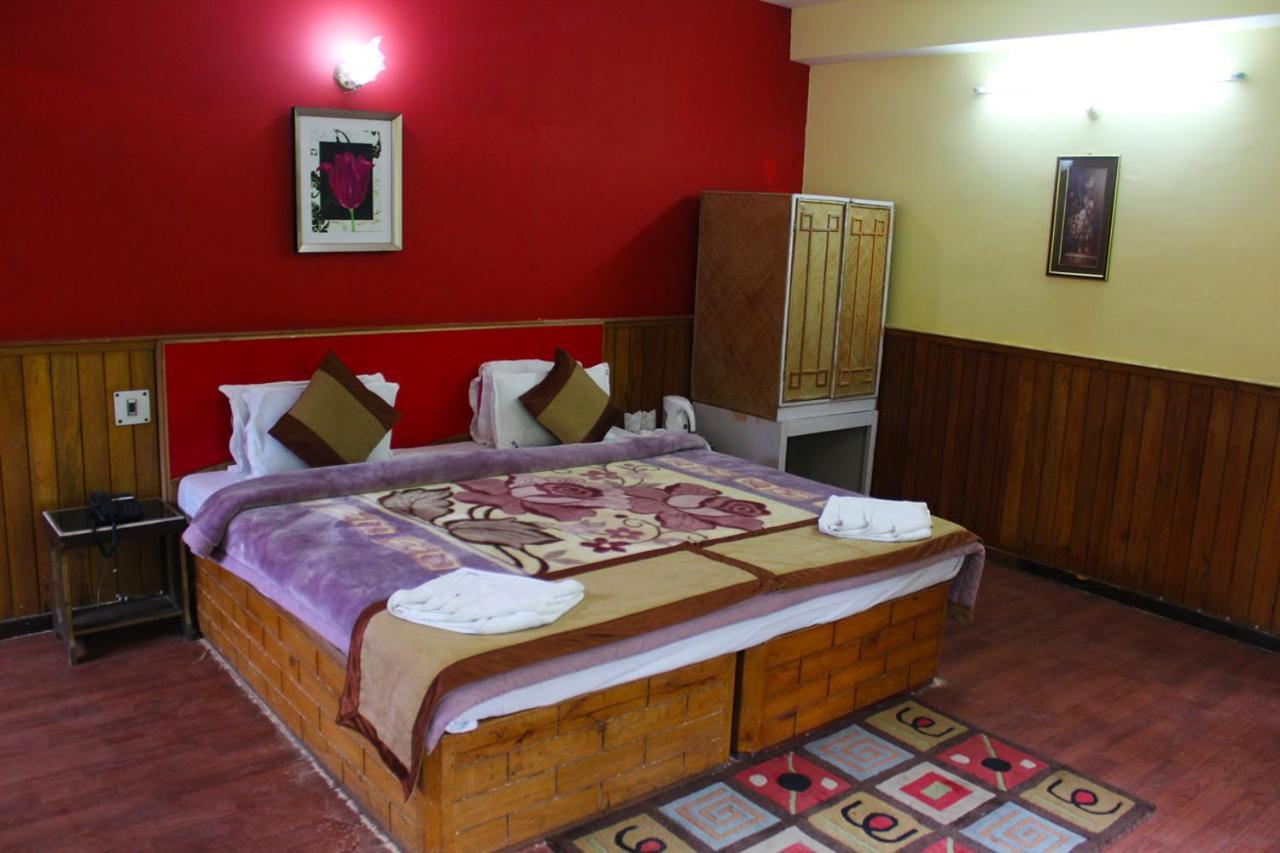 Norling Retreat Hotel Pelling Kültér fotó